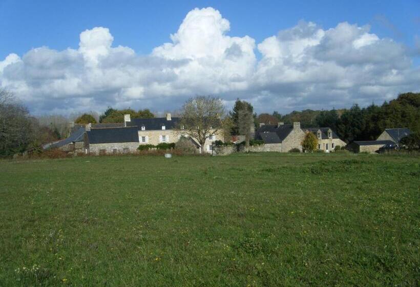 Bed and Breakfast Les Chambres Du Manoir De Kerhel