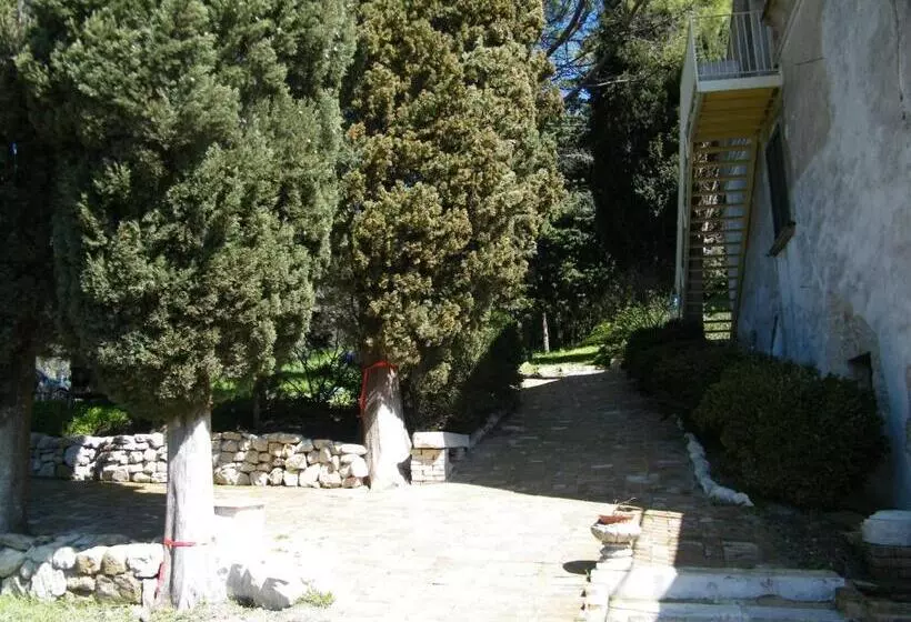 ホテル Agriturismo Sorgente Di Luna