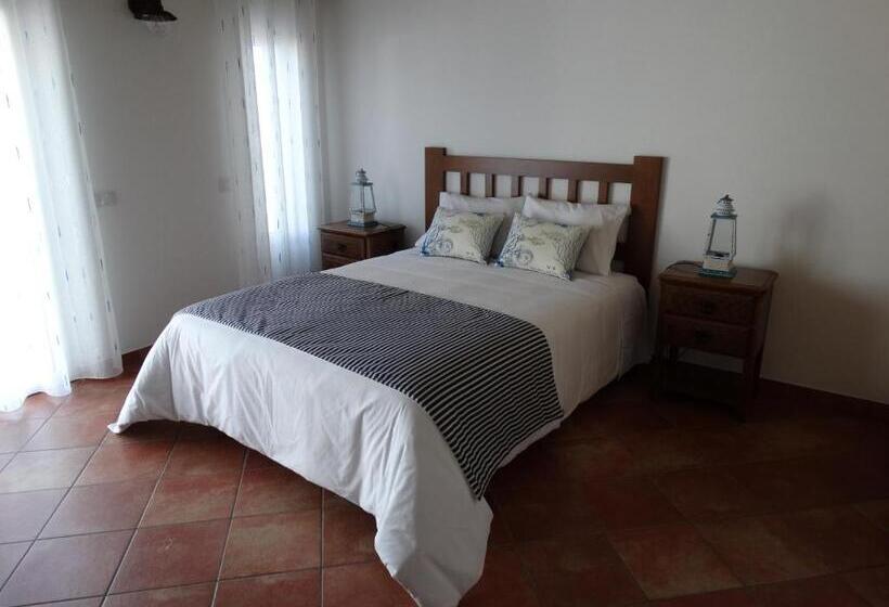 Отель Falésias Da Arrifana