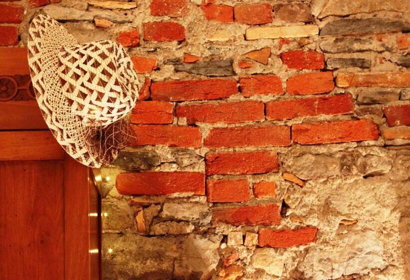 Le Dame Della Cortesella B&b