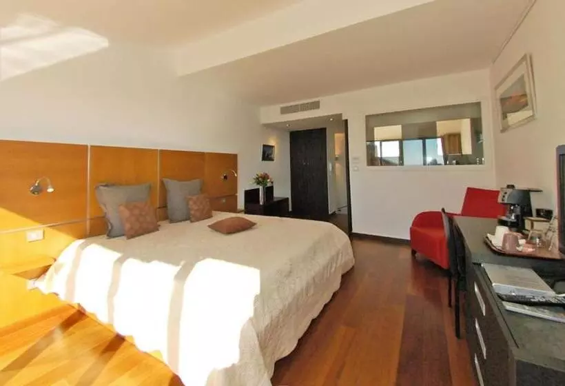 Majatalo Cassis Loc   Chambre Meublée