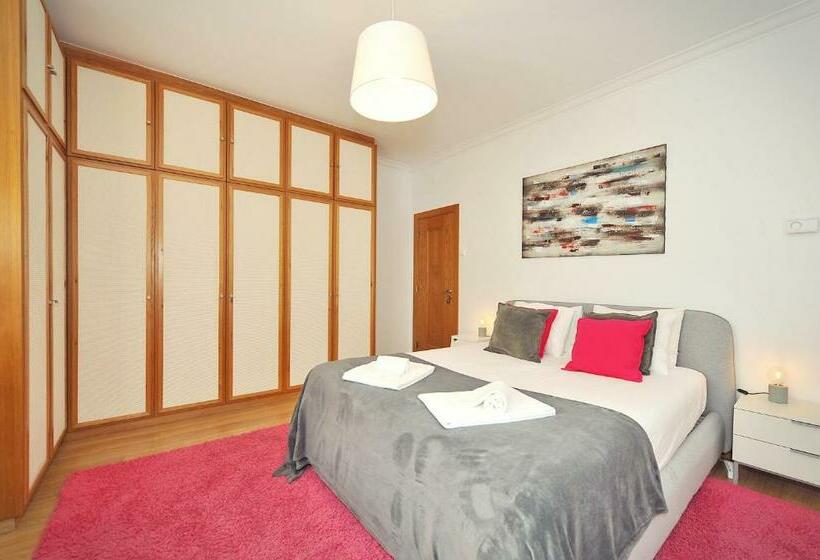 پانسیون Cosy Bedrooms Guest House