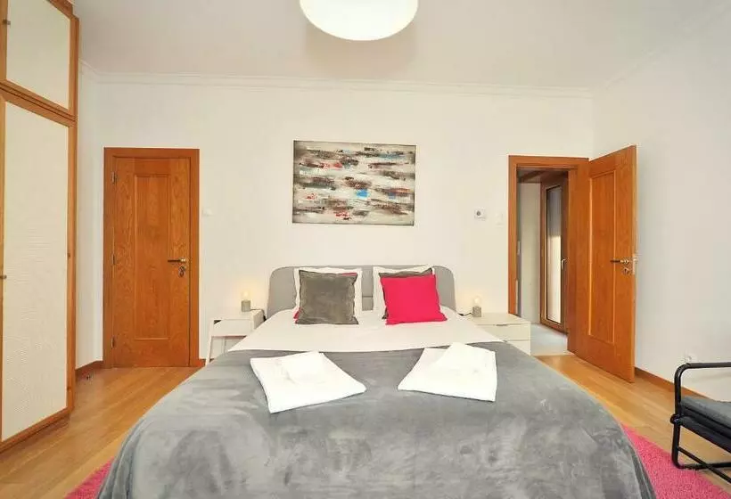 پانسیون Cosy Bedrooms Guest House