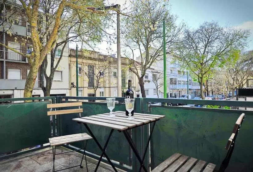 پانسیون Cosy Bedrooms Guest House