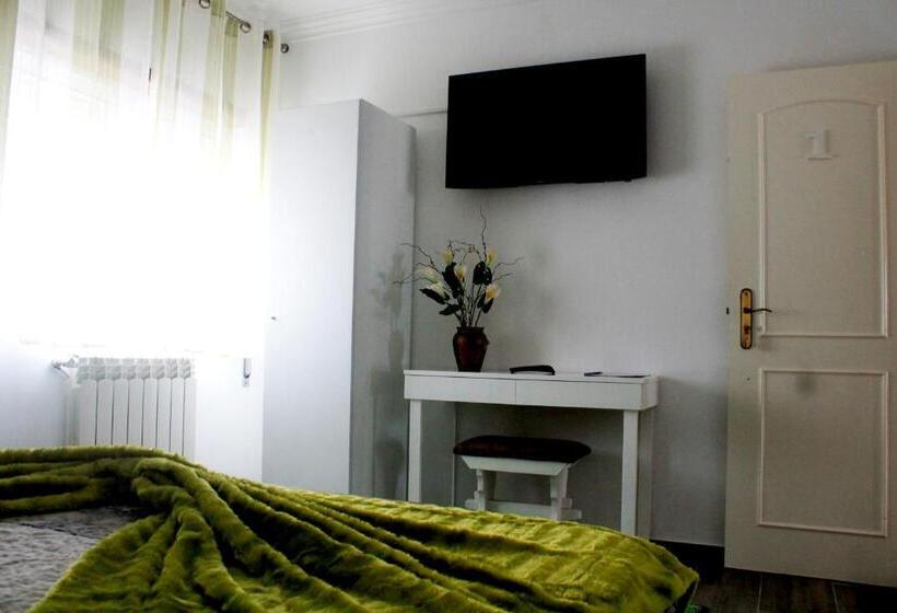 Пансион Guesthouse Pombinha