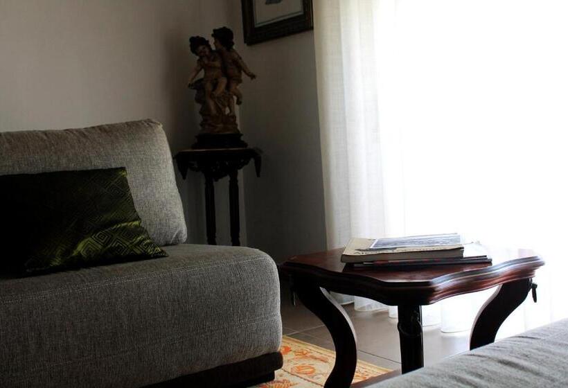 Пансион Guesthouse Pombinha