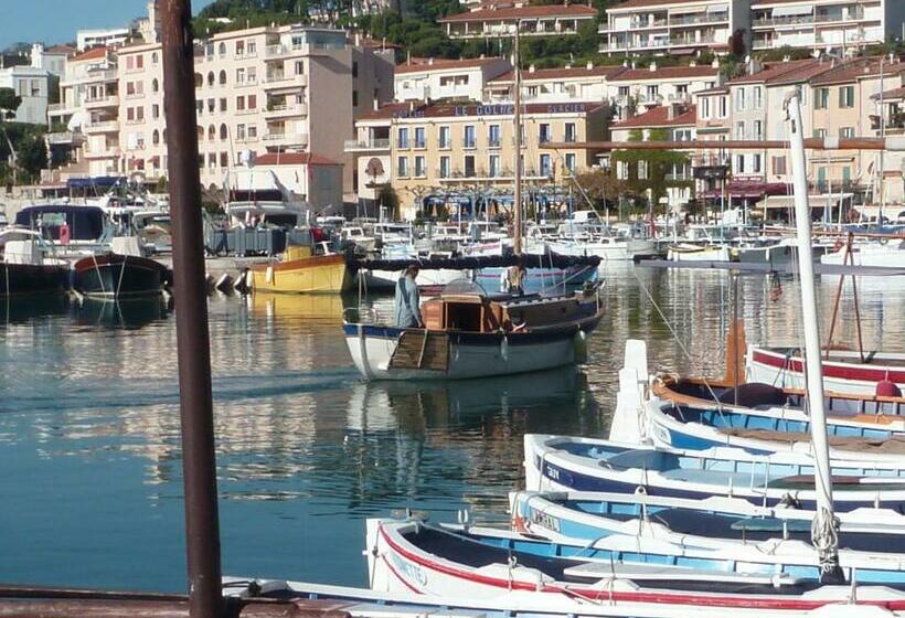 پانسیون Cassis Loc Chambre Meublée