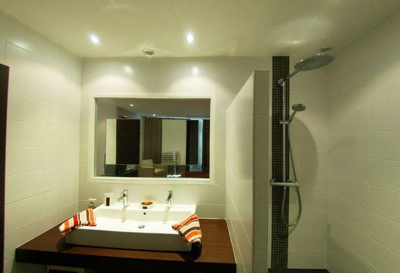 پانسیون Cassis Loc Chambre Meublée