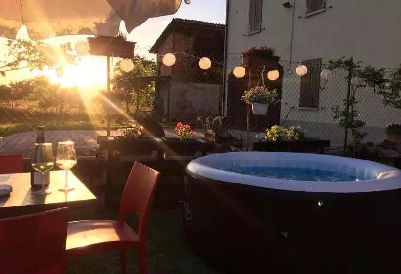 B&b Happiness In The Country