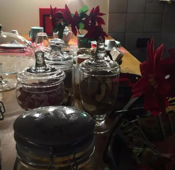 B&b Happiness In The Country