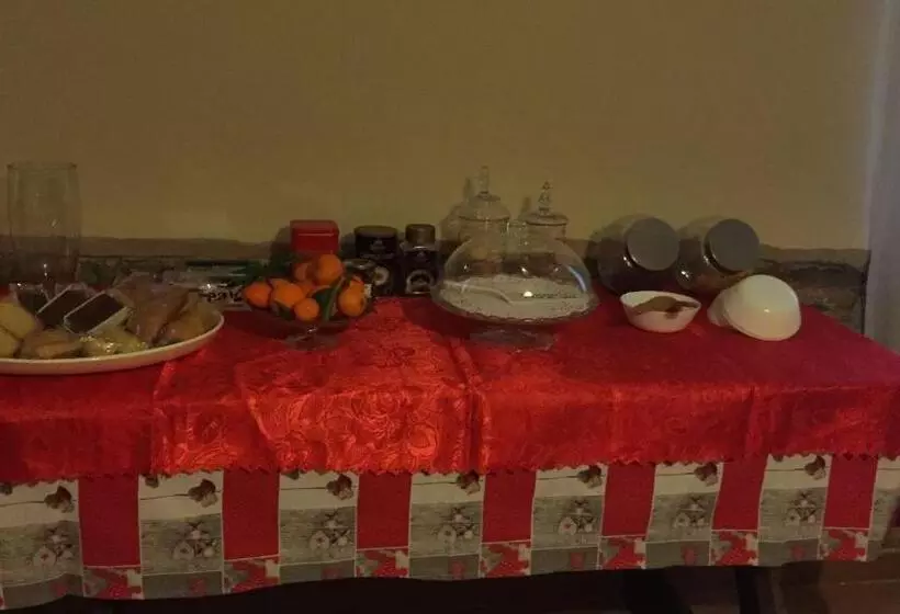 B&b Happiness In The Country