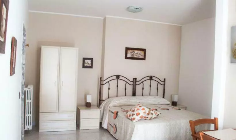 Aamiaismajoitus (B&B) A Casa Di Amici