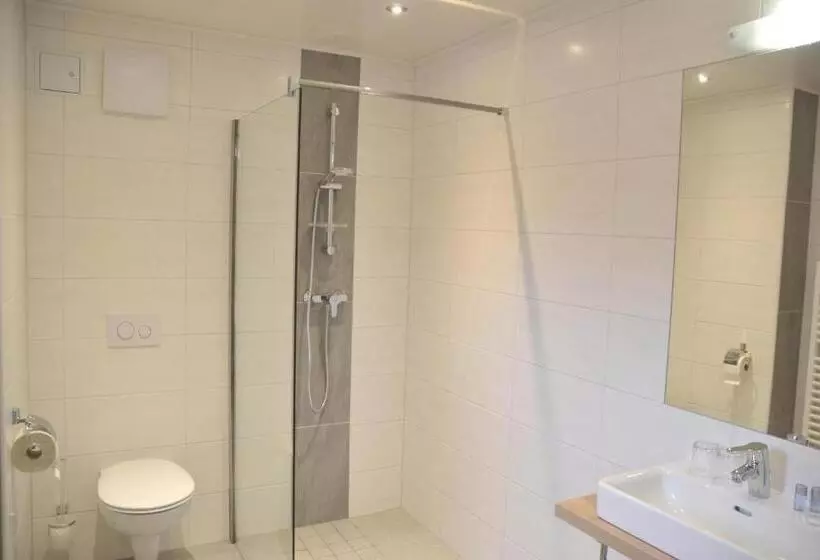 Aamiaismajoitus (B&B) Pension Adlerhorst