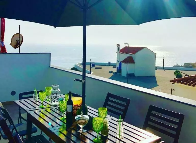 Majatalo Sunset Beach House