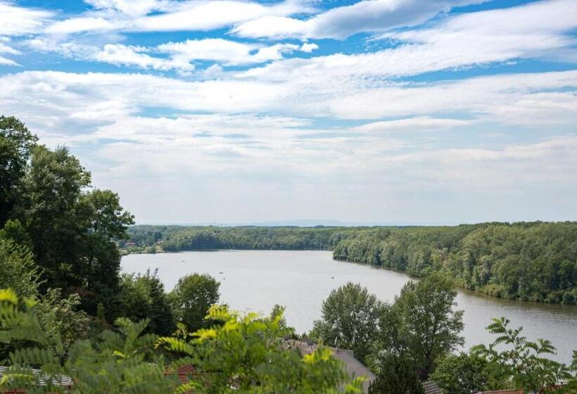 ペンション Villa Neuwirth