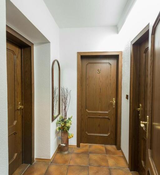 ペンション Villa Neuwirth