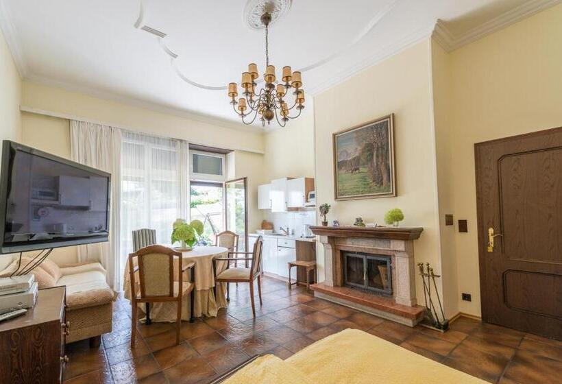 ペンション Villa Neuwirth