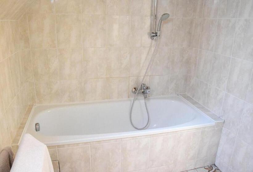 ペンション Villa Neuwirth