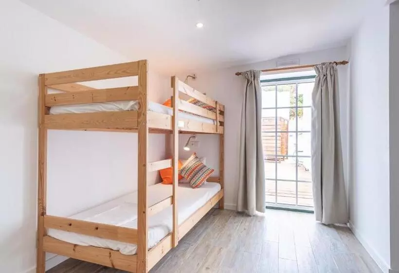 Sunshine Hostel