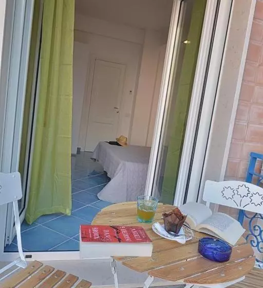 تختخواب و صبحانه Acquamarine Maiori Amalfi Coast