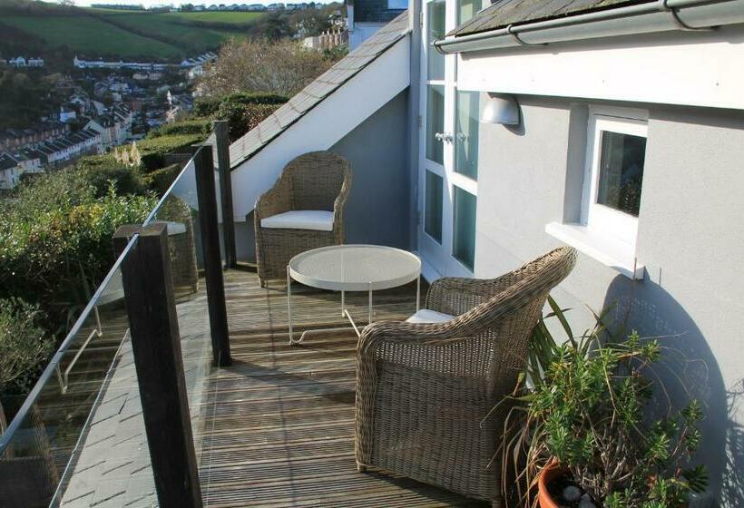 Bed and Breakfast Compass Rose