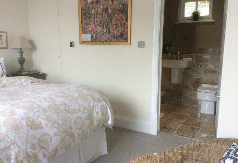 Bed and Breakfast Compass Rose