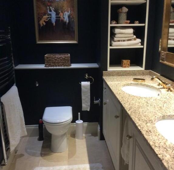 Bed and Breakfast Compass Rose