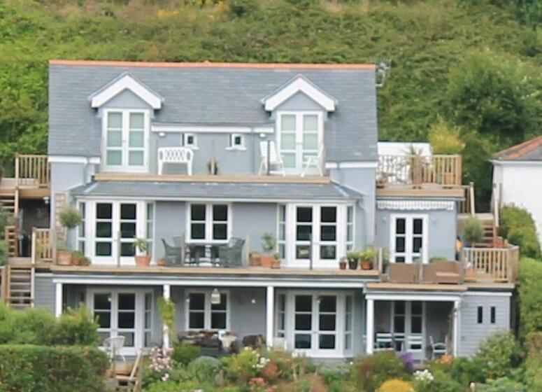 Bed and Breakfast Compass Rose