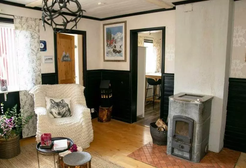 ベッドアンドブレックファースト Husky Lodge Hostel