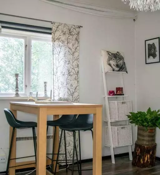 ベッドアンドブレックファースト Husky Lodge Hostel