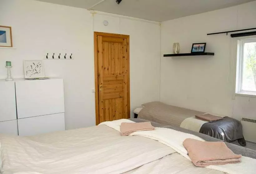 ベッドアンドブレックファースト Husky Lodge Hostel