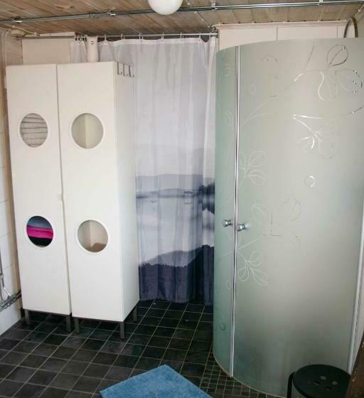 Bed and Breakfast Husky Lodge Hostel