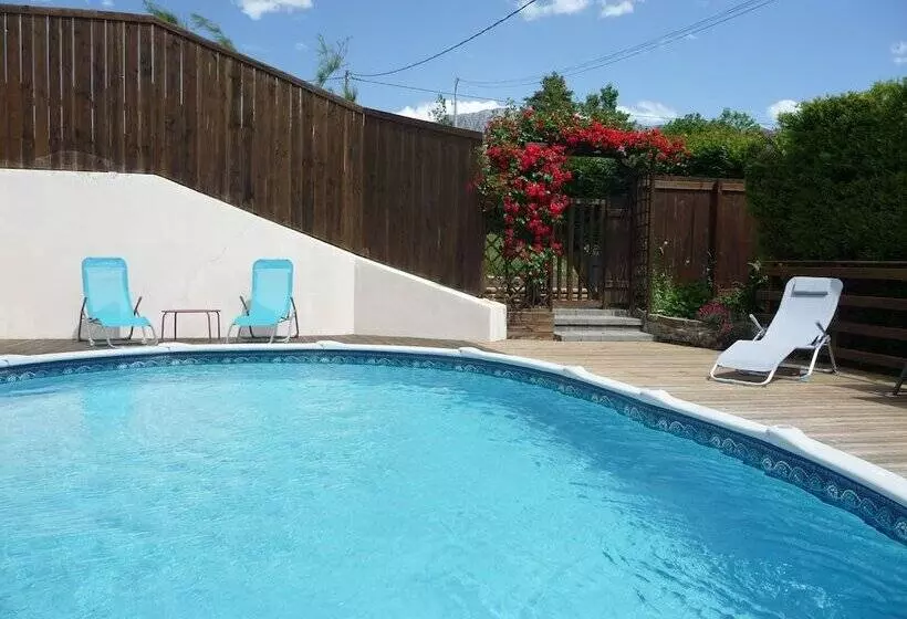 ベッドアンドブレックファースト Le Glandasse