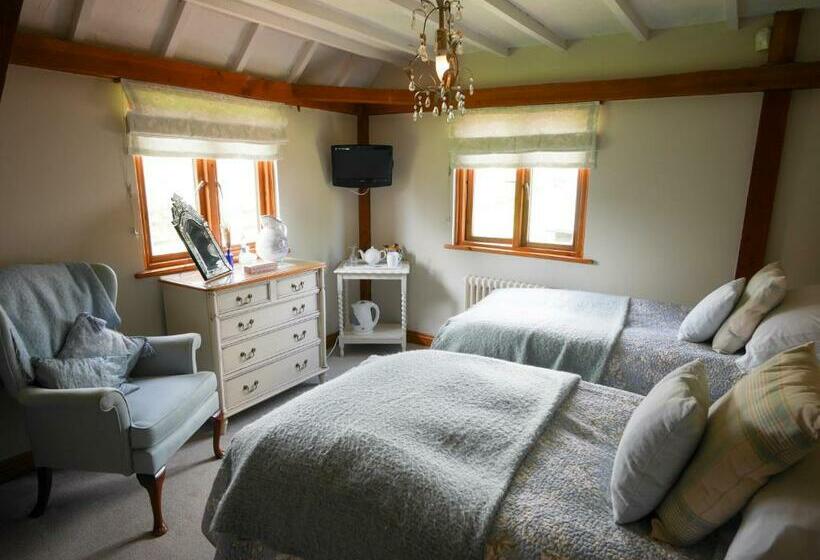 민박 North Downs Barn