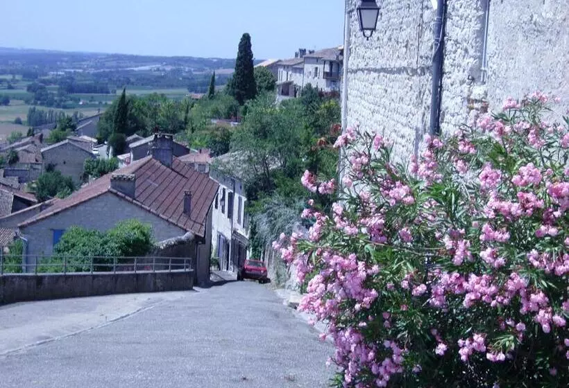 ベッドアンドブレックファースト Val De Costes