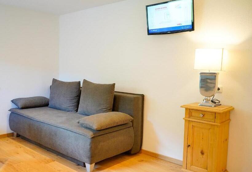 پانسیون Das Astrid