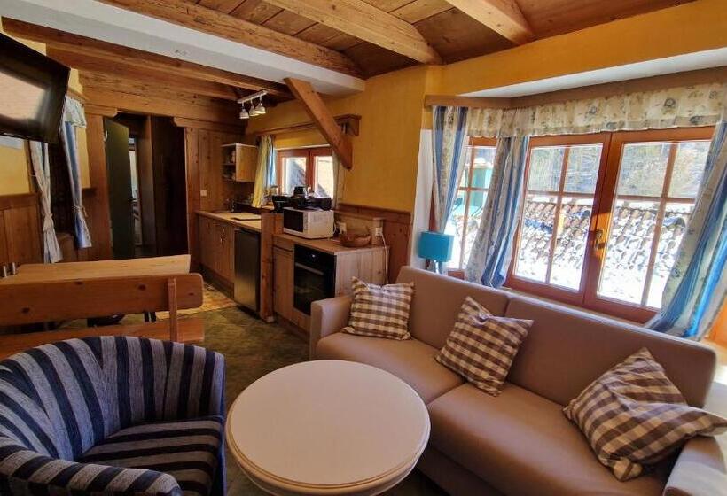 膳宿费 Haslaustube