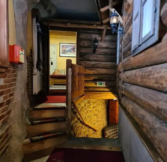 ペンション Haslaustube