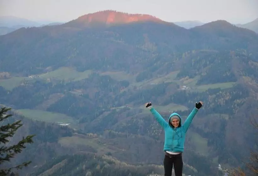 ペンション Haslaustube