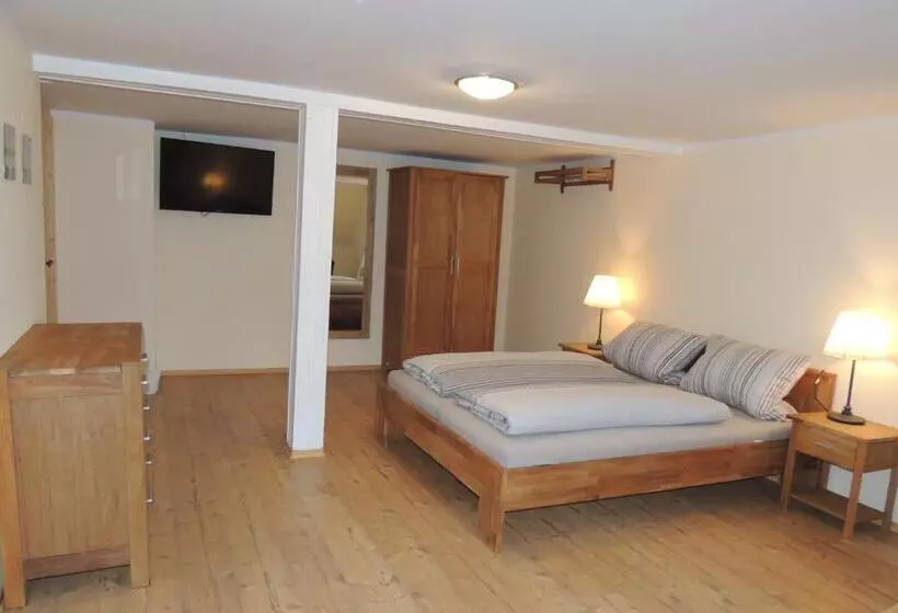 ペンション Lindenhof