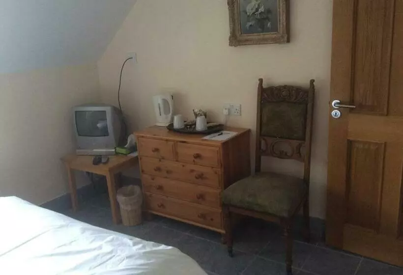 Riverside Cottage B&b
