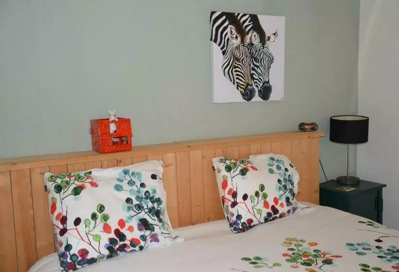 B & B Boezeneren