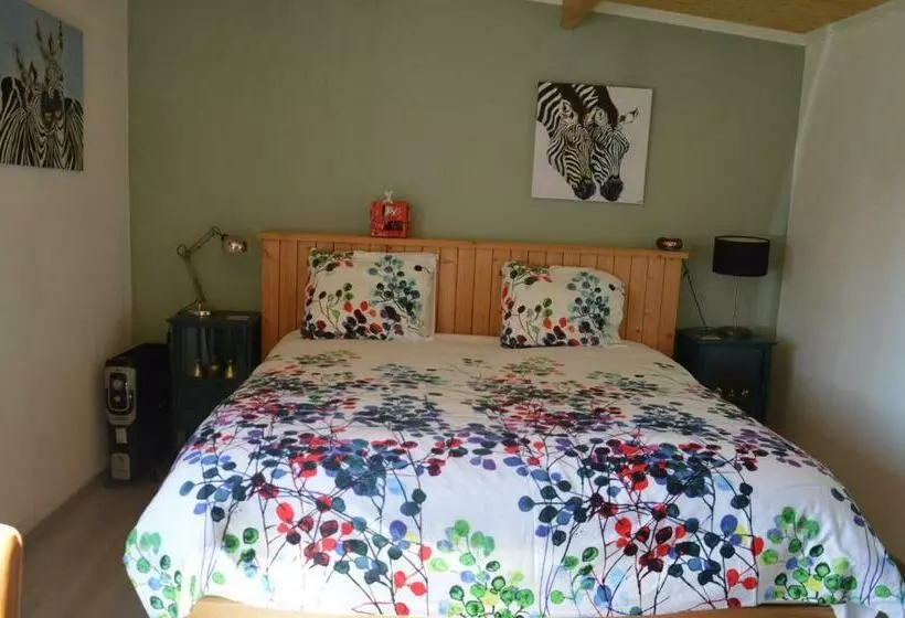 B & B Boezeneren