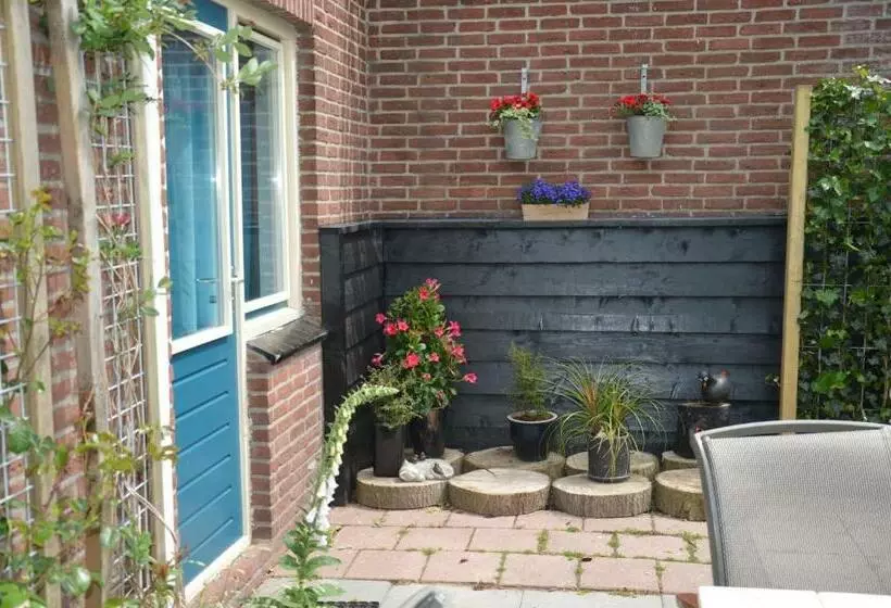 B & B Boezeneren