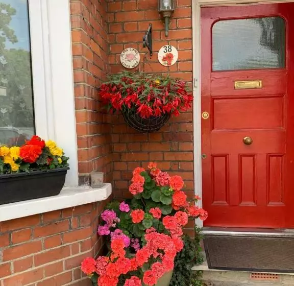 Aamiaismajoitus (B&B) 38 Whitehall Road