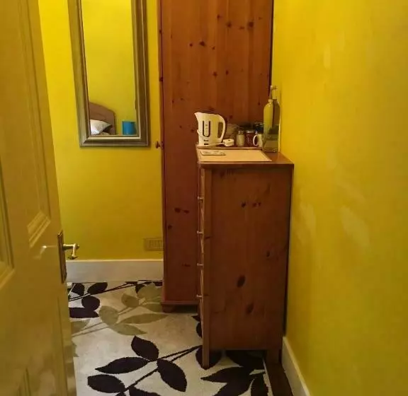 Aamiaismajoitus (B&B) 38 Whitehall Road