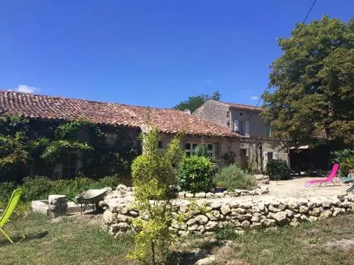 Aamiaismajoitus (B&B) Au Garcin