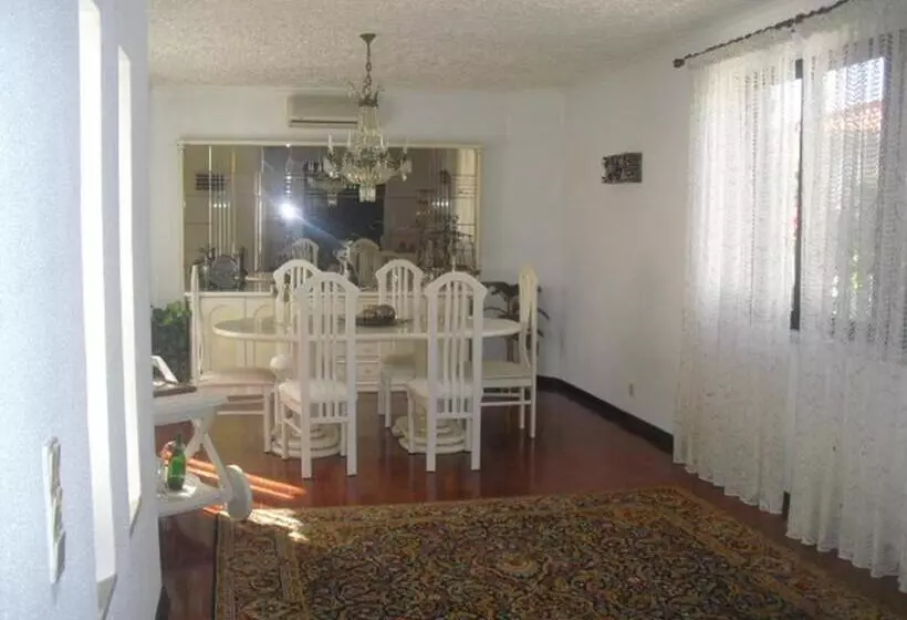 Aamiaismajoitus (B&B) Casa Teresinha