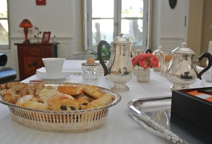 تختخواب و صبحانه Maison Colladon