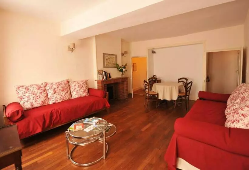 ベッドアンドブレックファースト Cellier De L Abbaye   L Ermitage